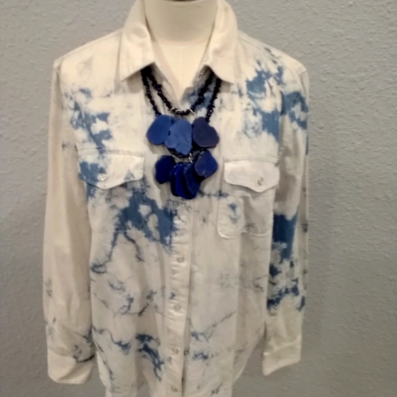 🔥Host pic🔥Tommy Hilfiger acid wash denim shirt - Picture 1 of 9